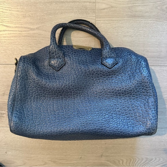 Chic Burberry Blue Textured Satchel for Women - Picture 1 of 16